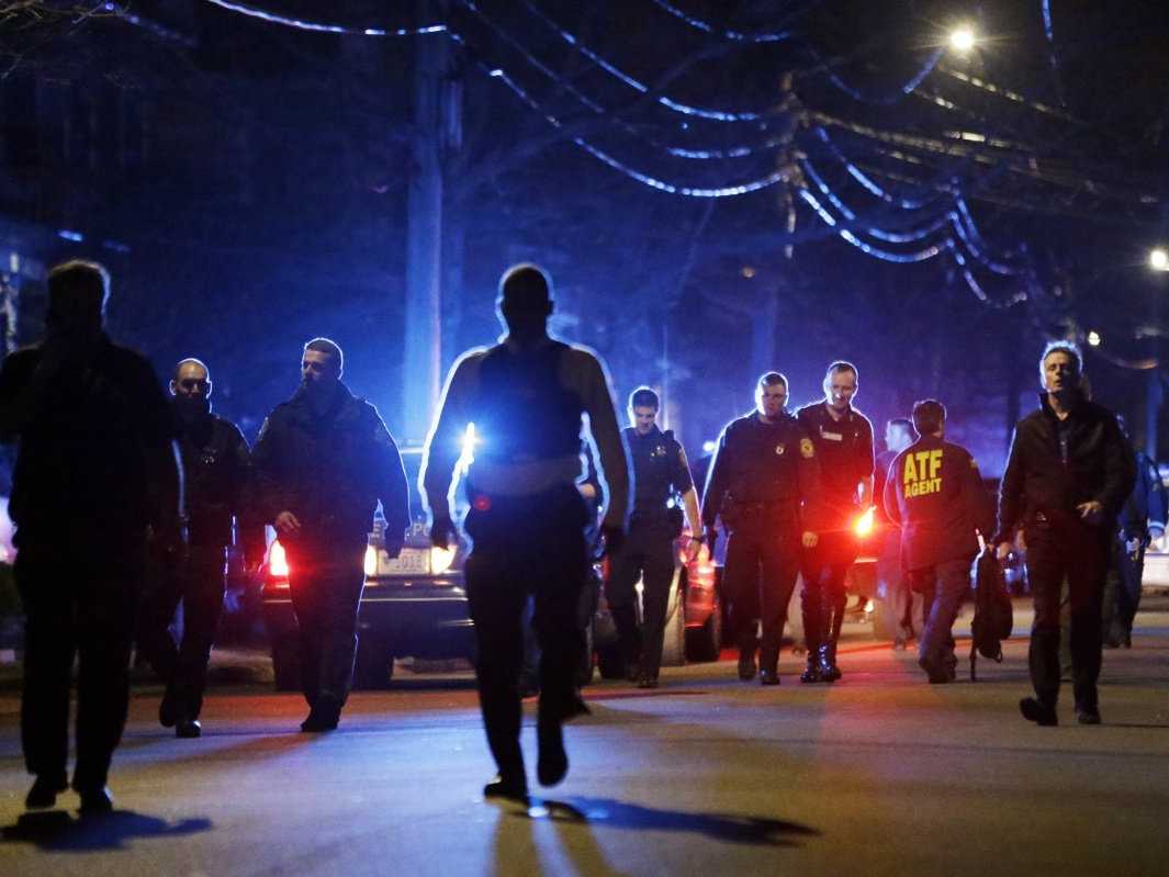 police-chase-terror-suspects-across-boston-photos 83e17